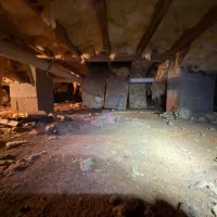 crawl space 